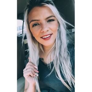 Meet your Posher, Kayla